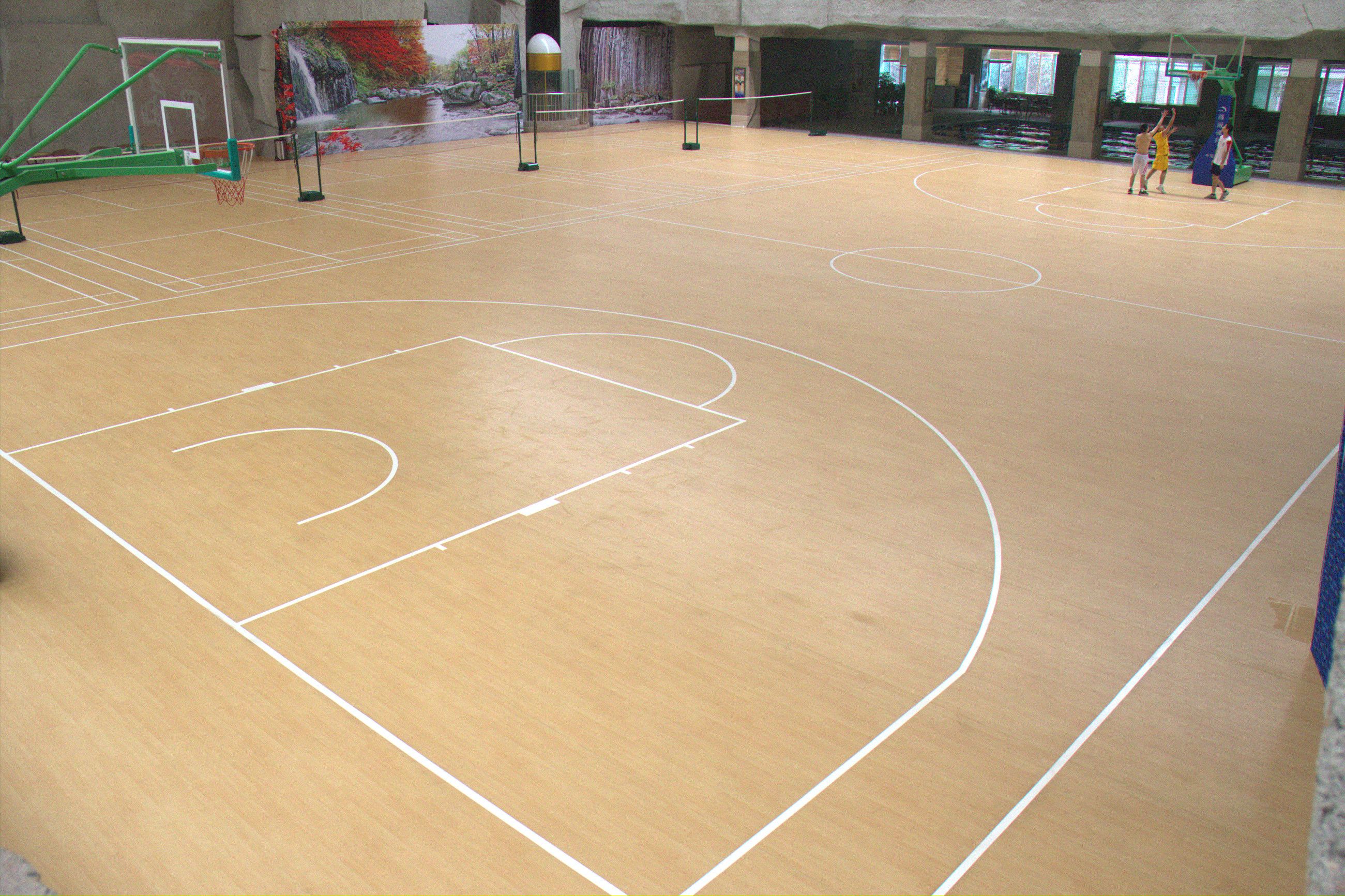 revêtement de sol en plastique pour terrain de basket