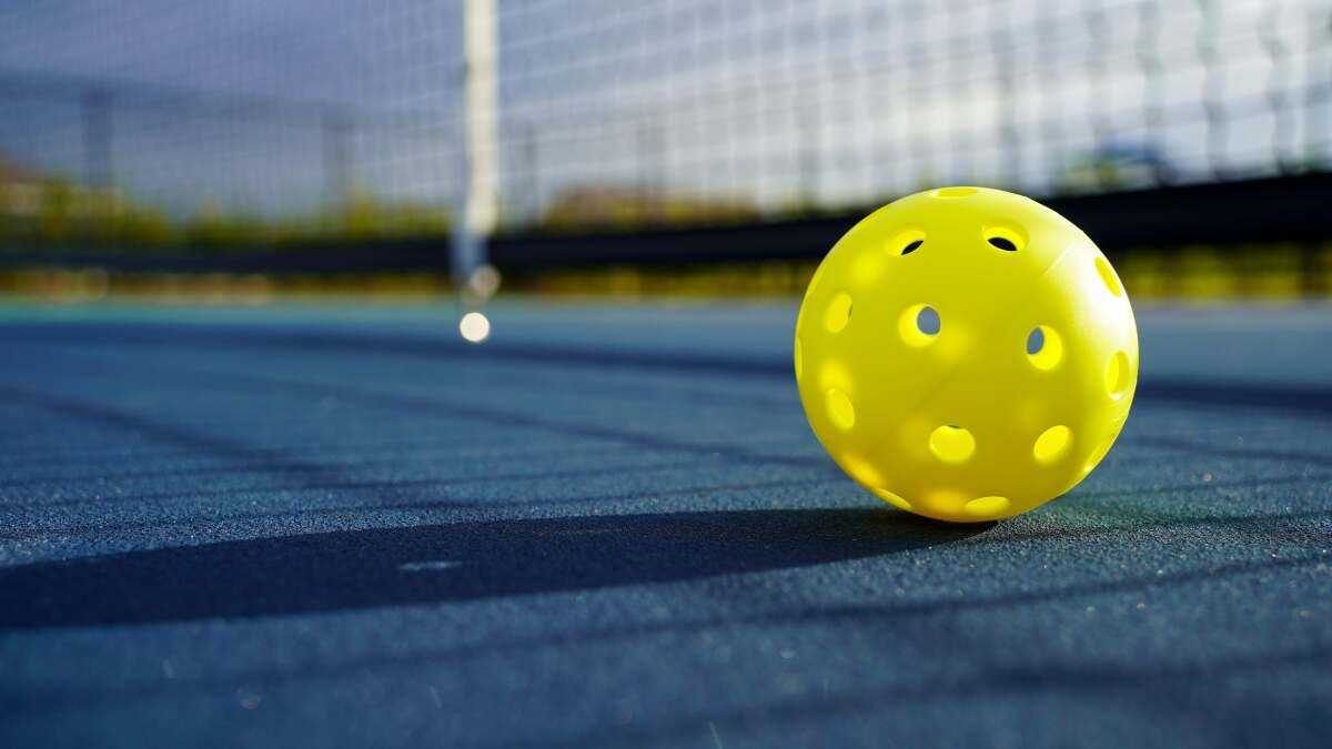 sol du terrain de pickleball